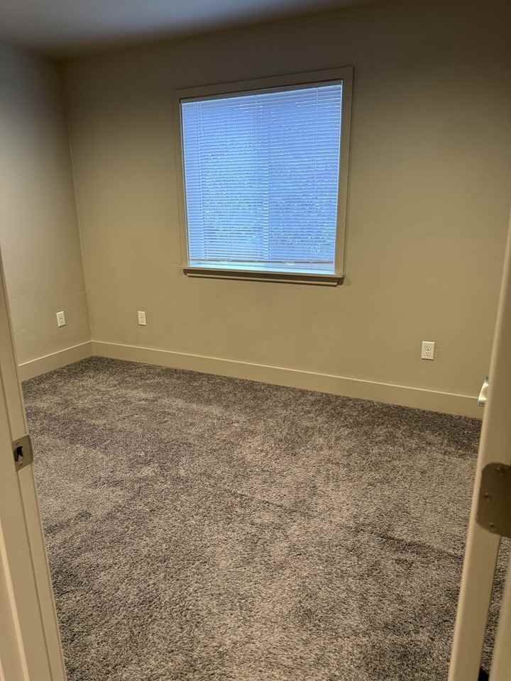 2149 Western Ave #B - Photo 4 of 6