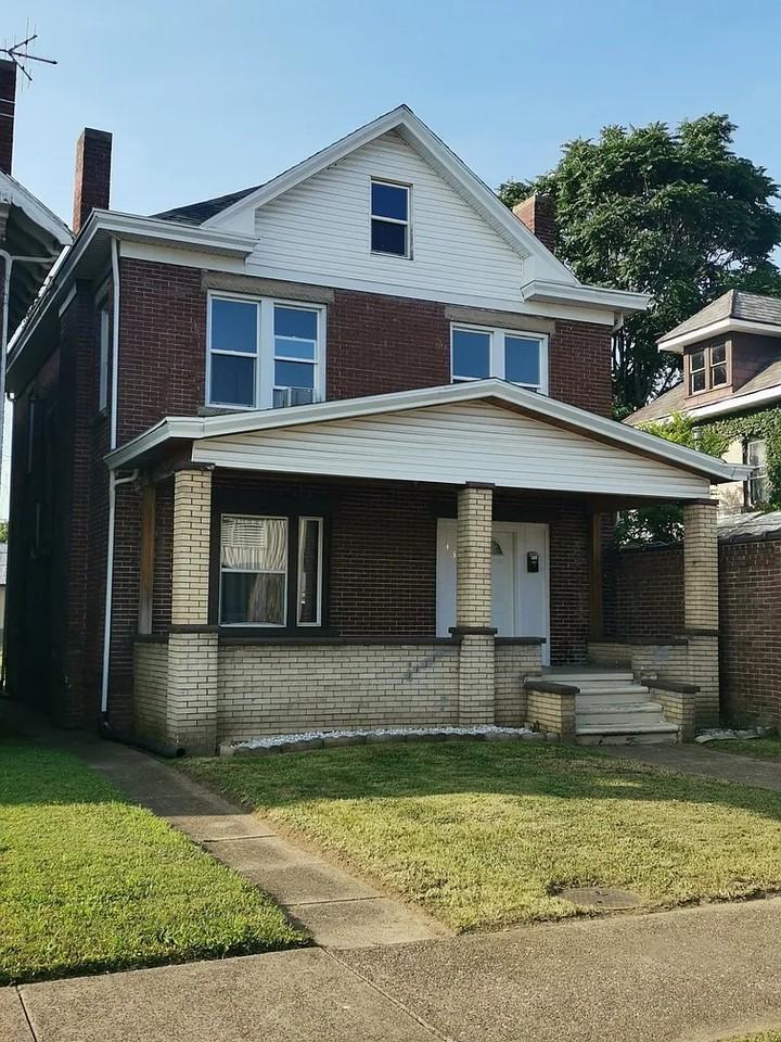 438 7th Ave #NA - Photo 2 of 13