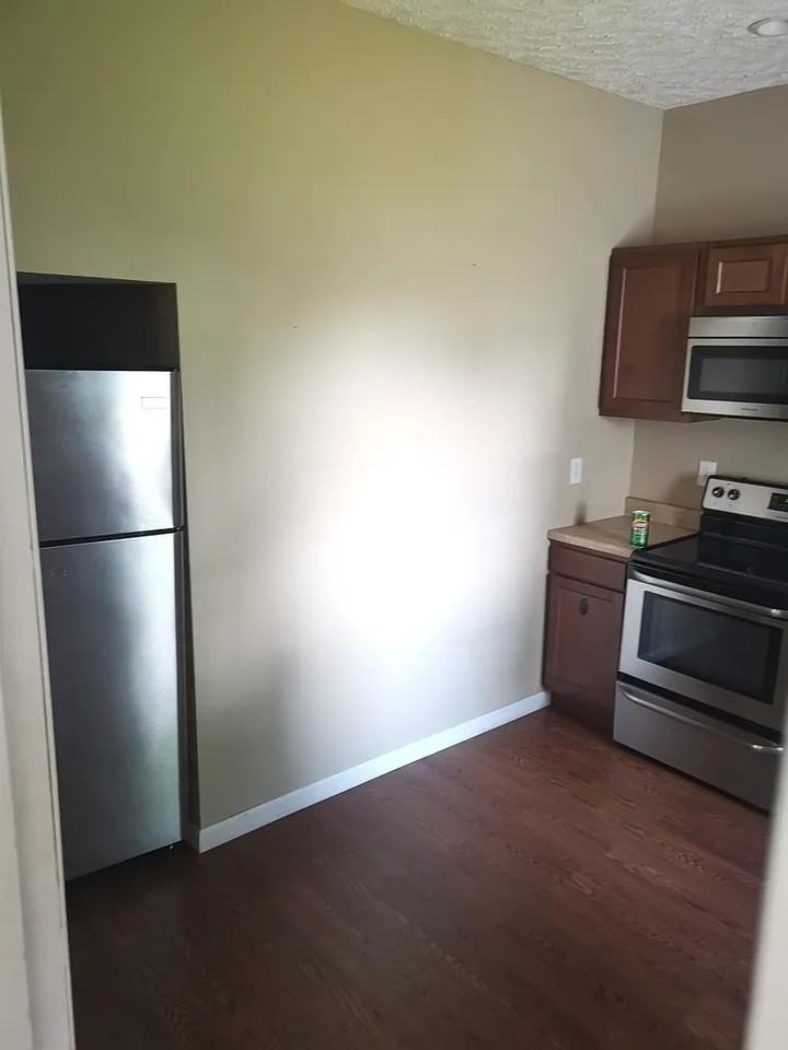 438 7th Ave #NA - Photo 4 of 13