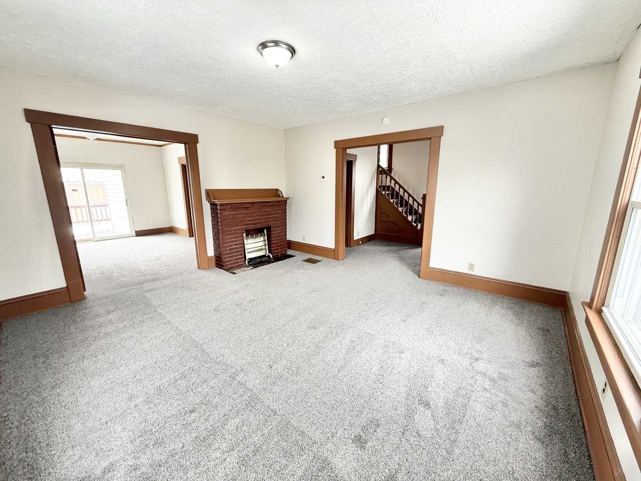 2228 7th St Sw #NA - Photo 2 of 10