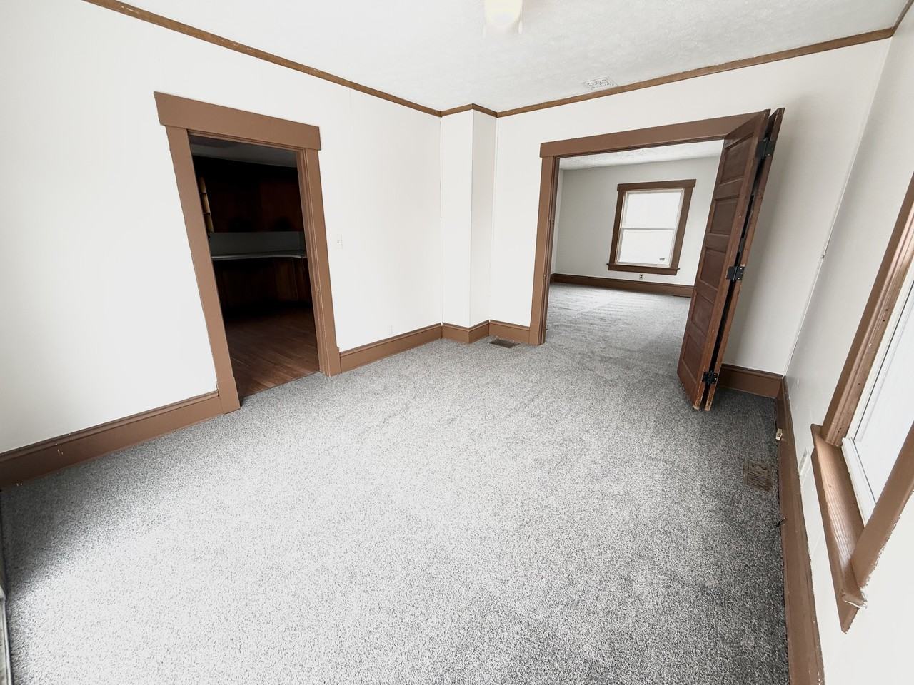 2228 7th St Sw #NA - Photo 5 of 10