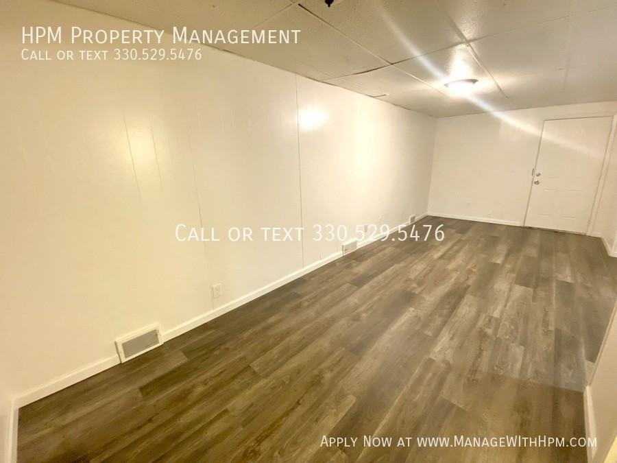 1214 Woodward Pl Nw #4 - Photo 5 of 6