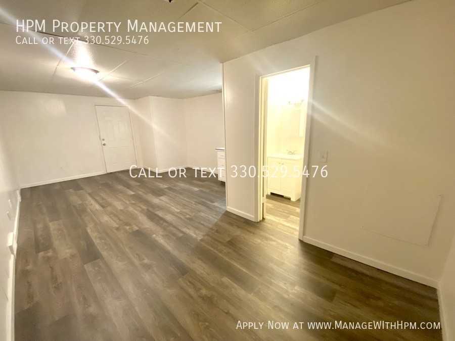 1214 Woodward Pl Nw #4 - Photo 6 of 6