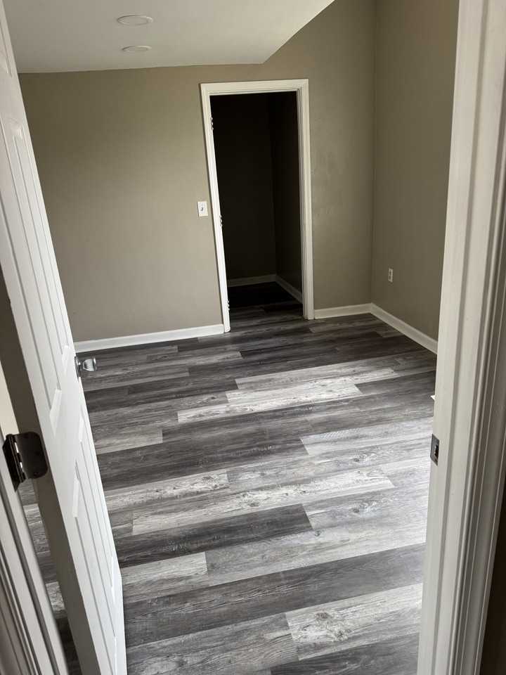 1710 Mercer Ave Nw #1710 - Photo 3 of 6