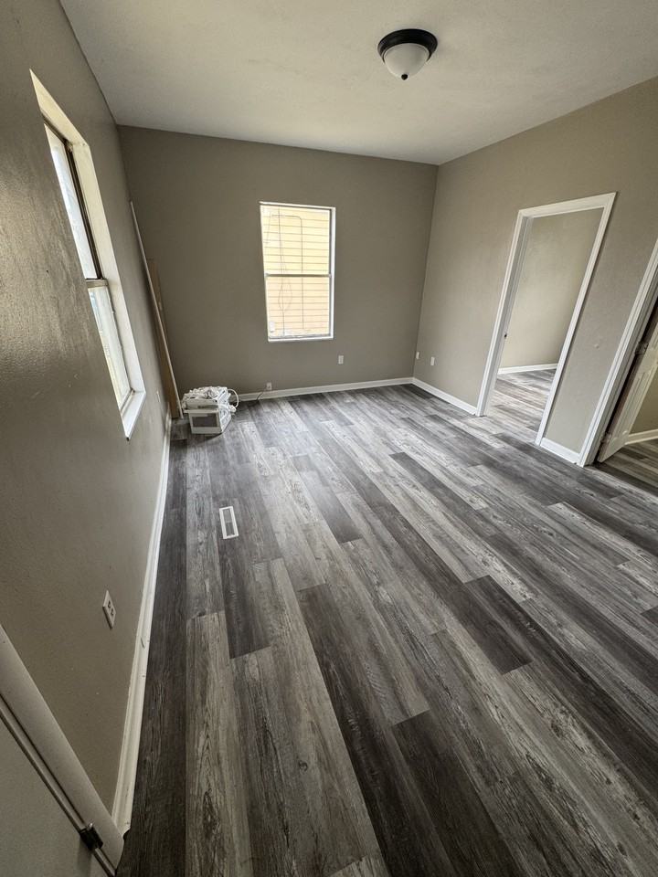 1710 Mercer Ave Nw #1710 - Photo 5 of 6