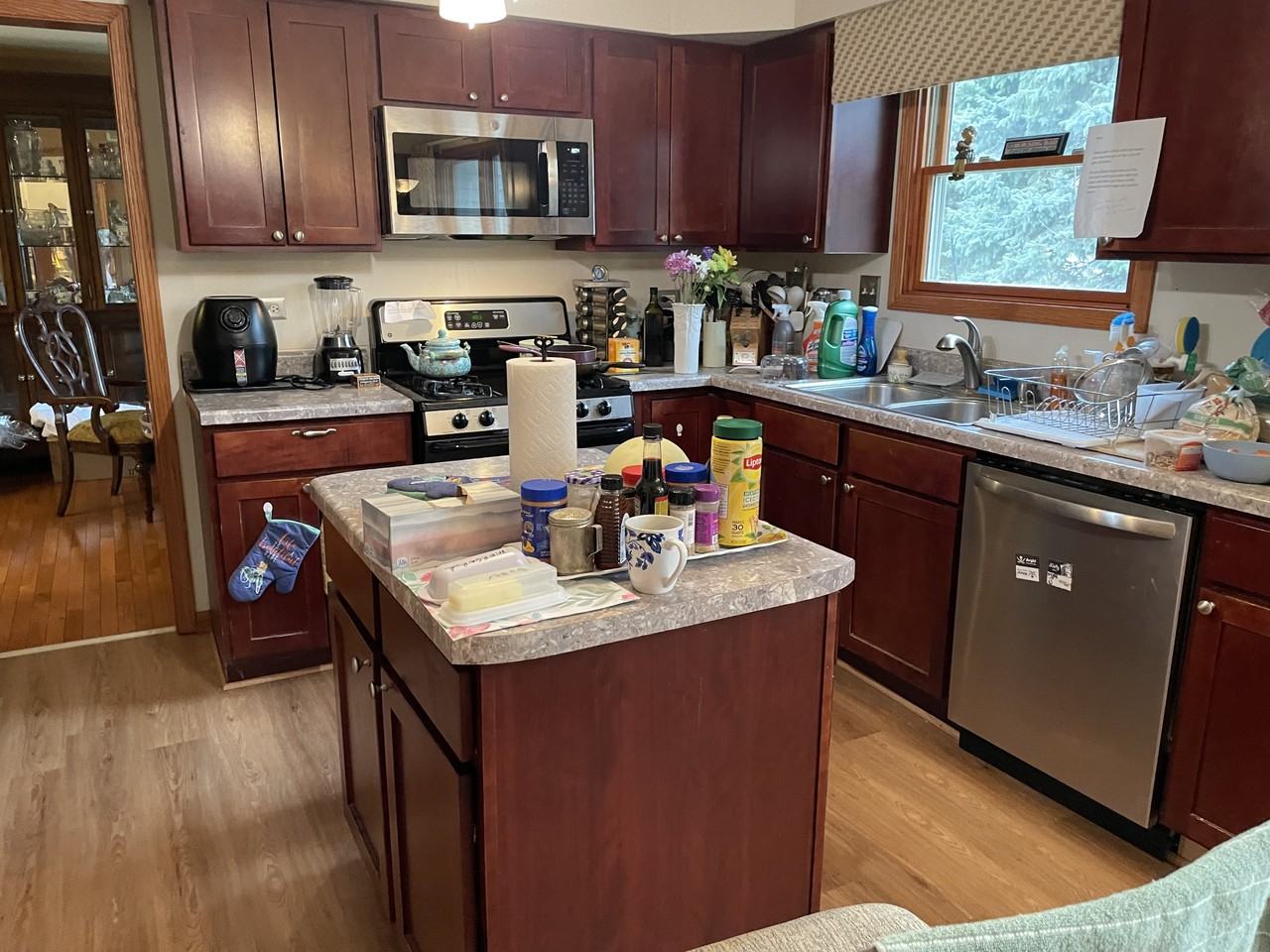 1537 Brookdale Rd #NA - Photo 4 of 6