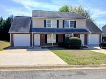 209 Springfield Cir #B - Photo 1 of 1