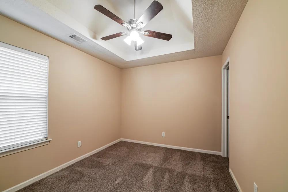 4115 Green Field Dr #NA - Photo 4 of 8