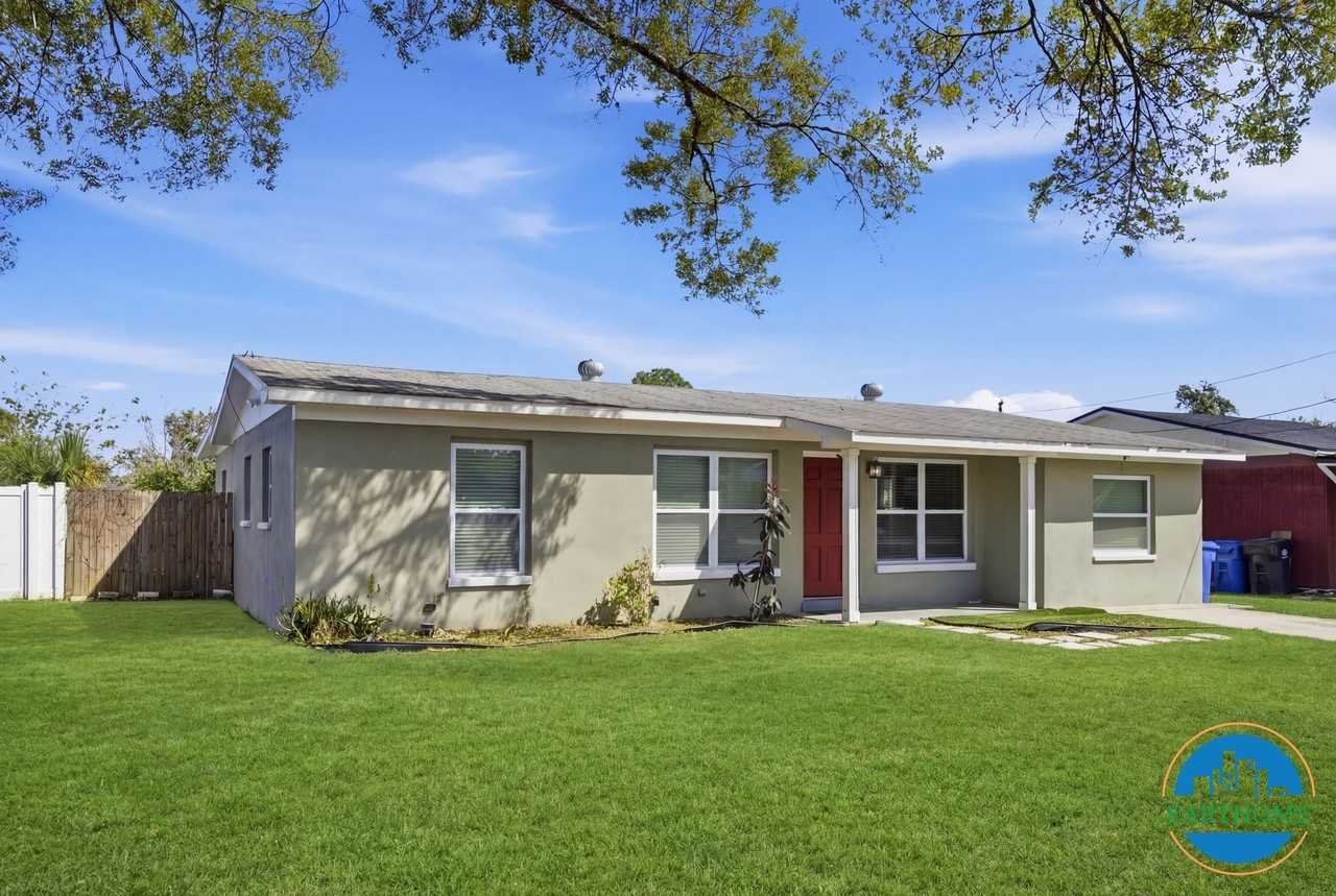 8609 Chinaberry Dr #NA - Photo 3 of 27