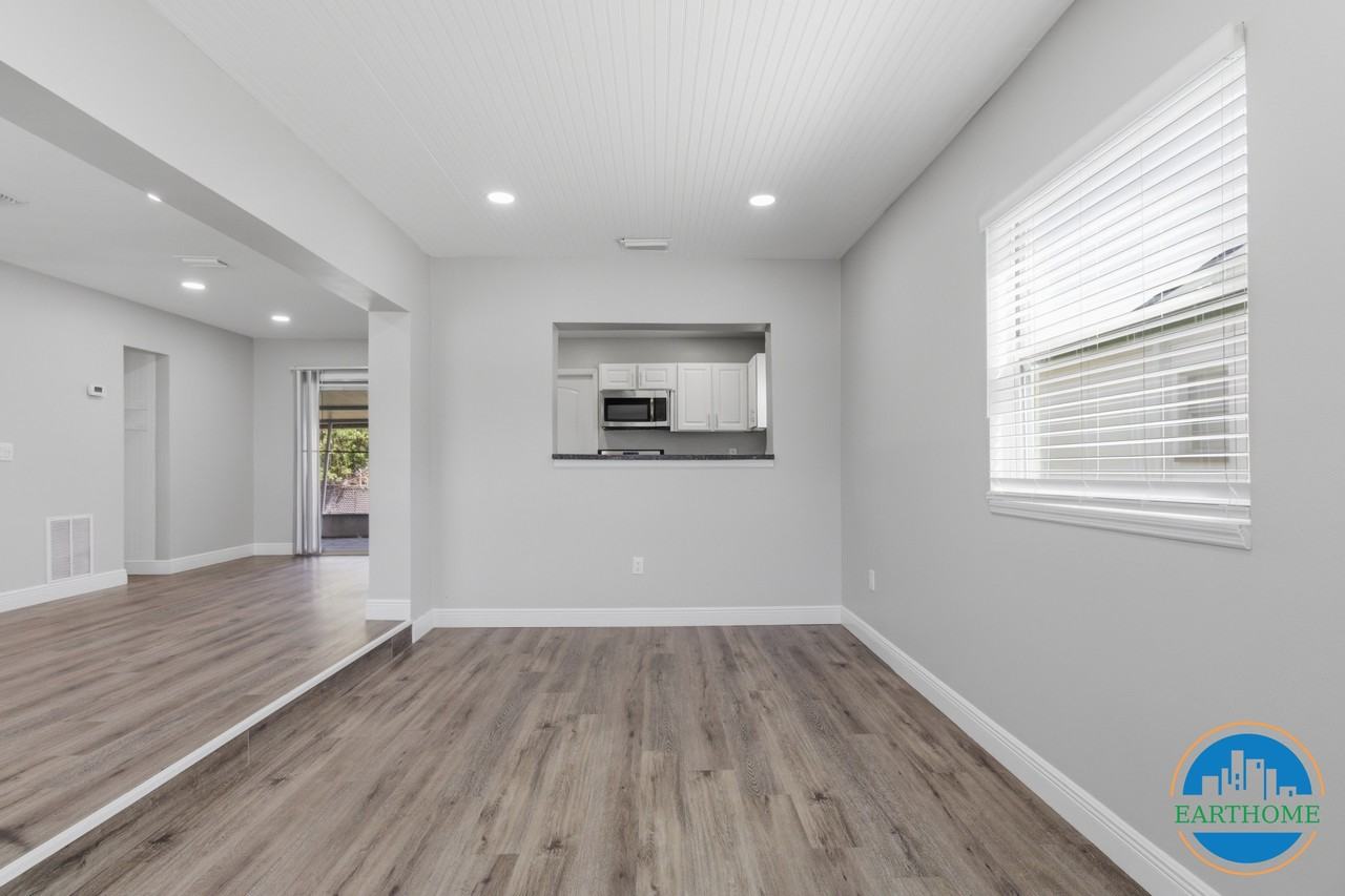 8609 Chinaberry Dr #NA - Photo 5 of 27