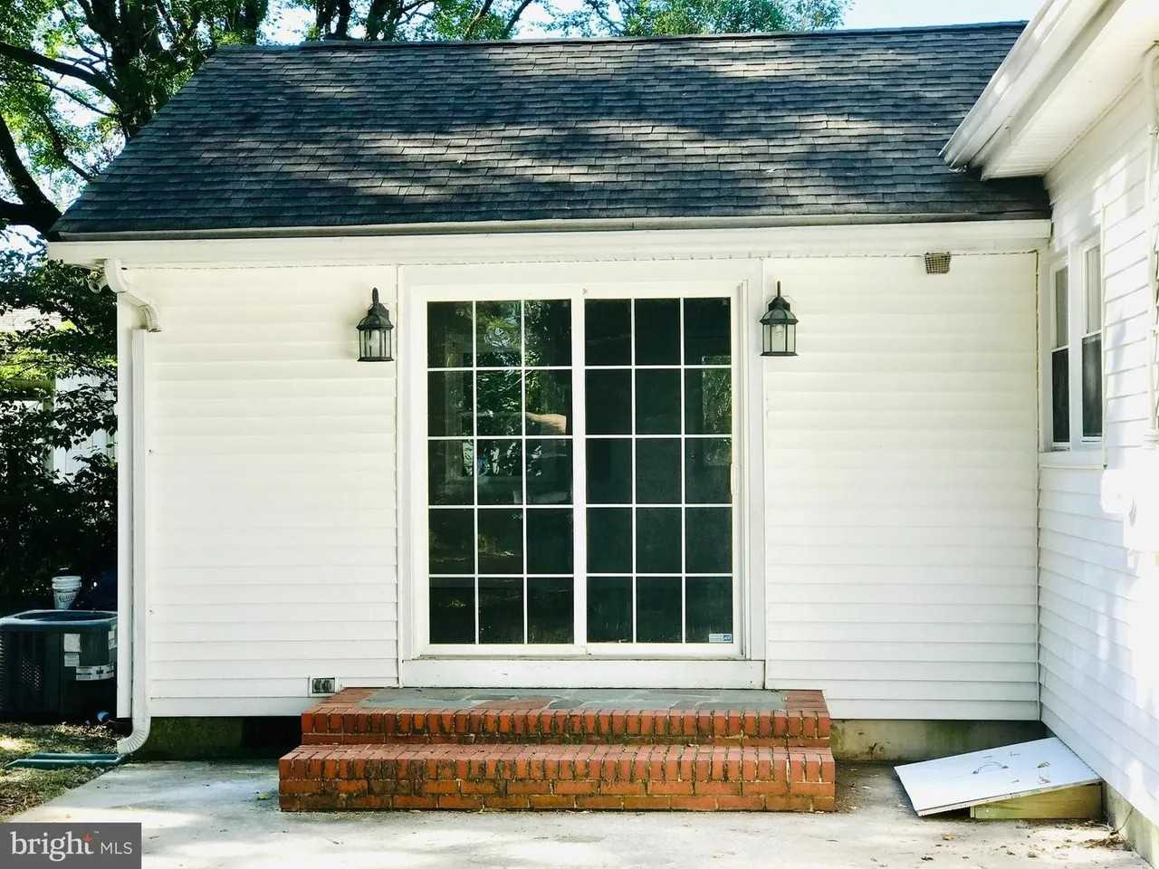 1315 Westchester St #NA - Photo 3 of 37