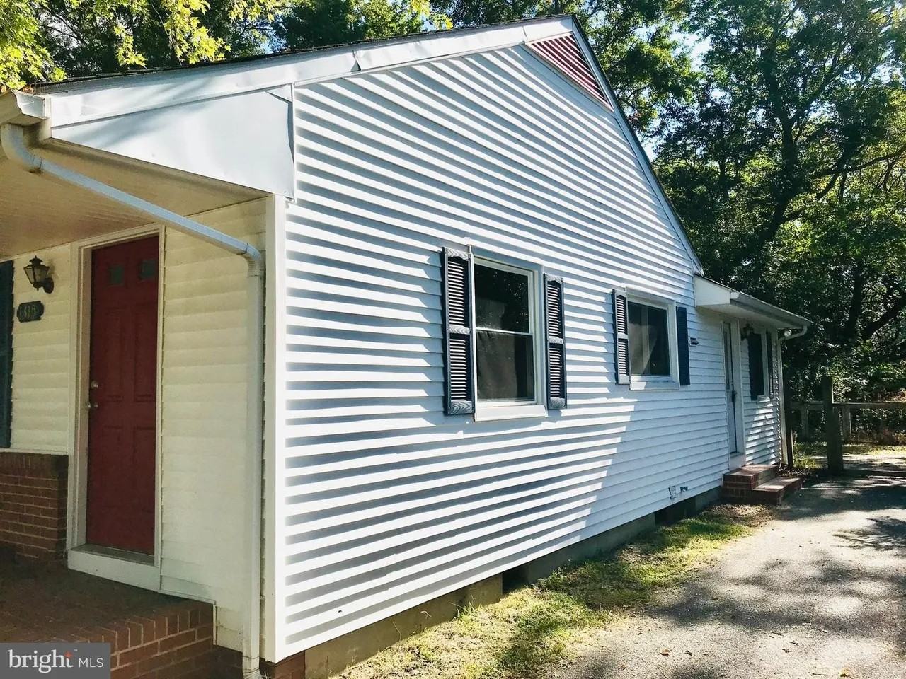 1315 Westchester St #NA - Photo 4 of 37