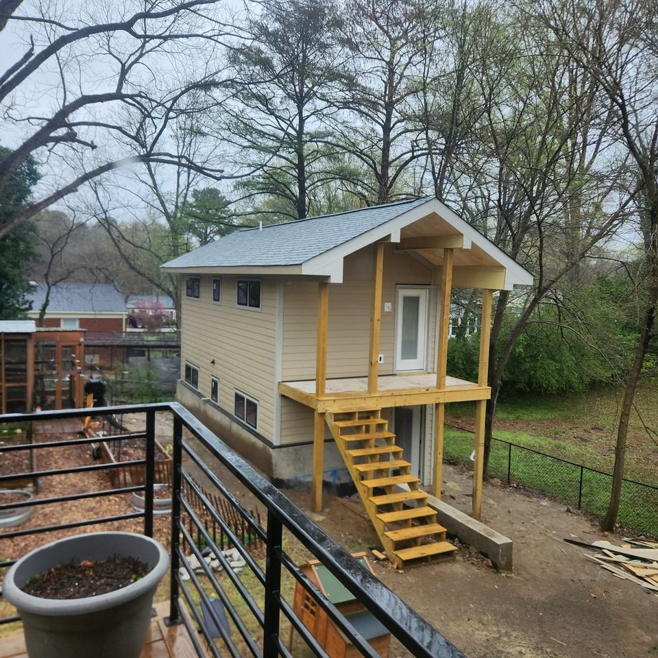 2413 1/2 Glascock St #201 - Photo 2 of 2