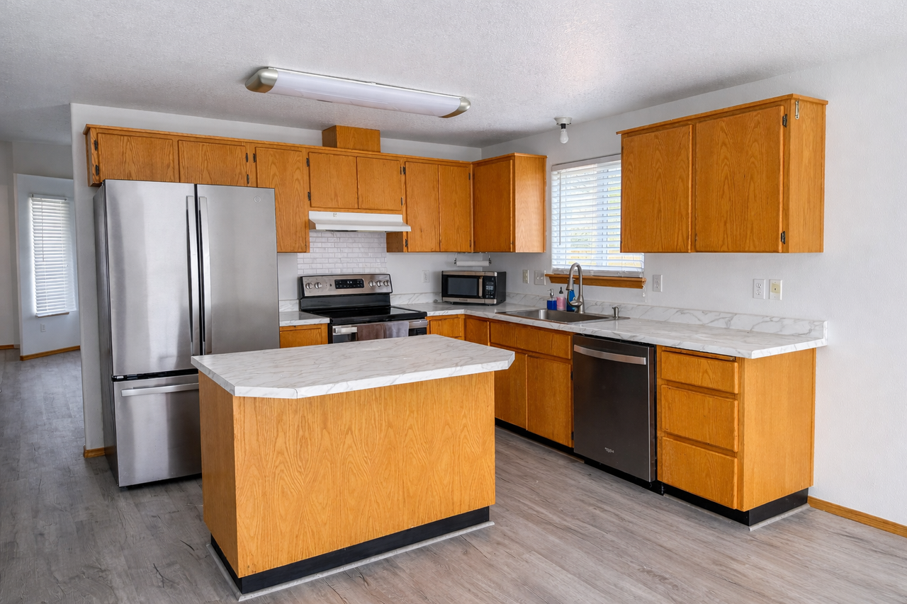 16305 Ne 80th St #NA - Photo 6 of 17