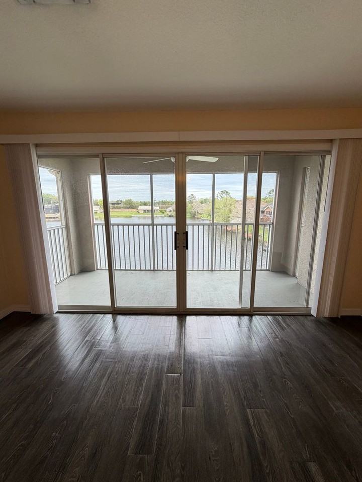 2623 Emerald Lake Ct - Photo 7 of 11