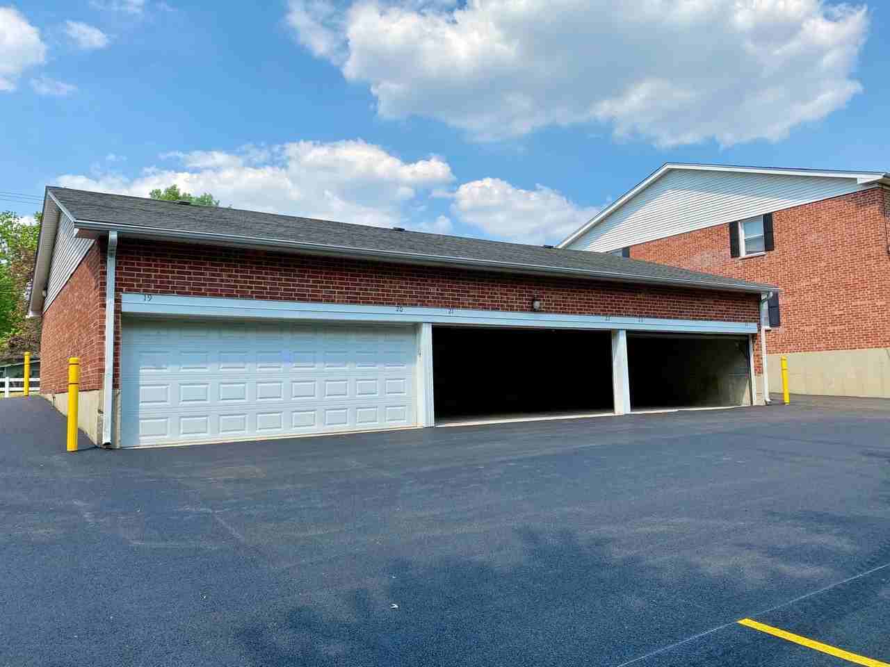 Maple Apts - Photo 3 of 15