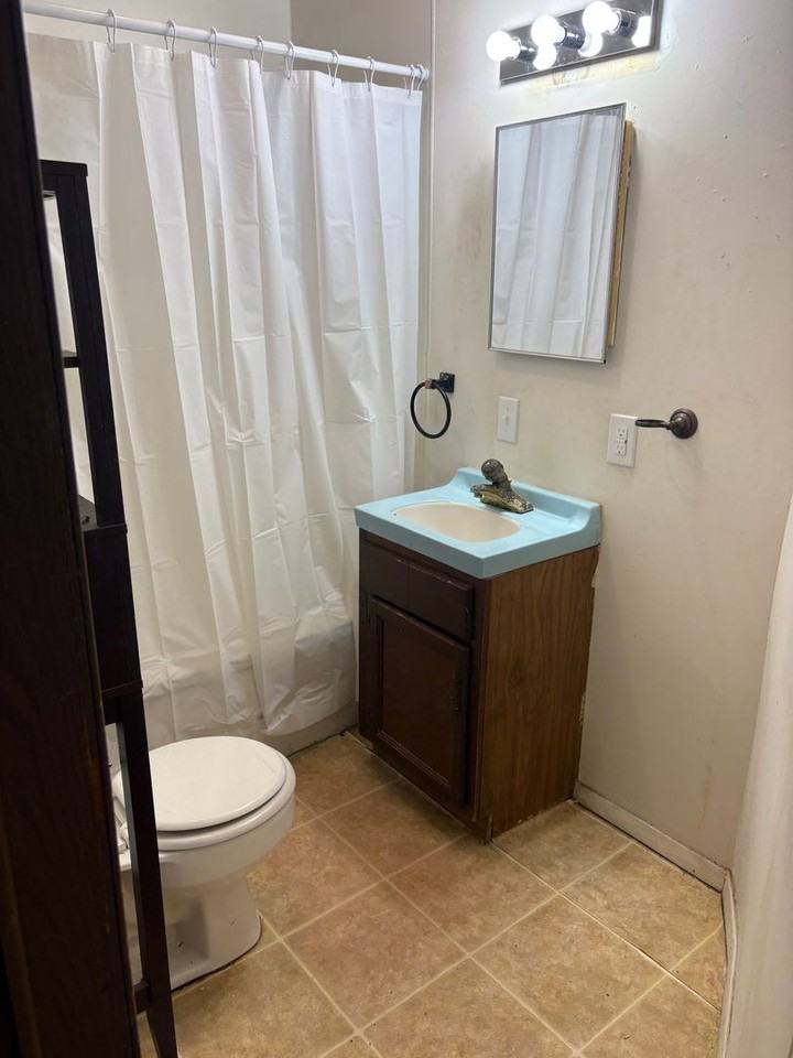 12547 Chapman Rd - Photo 2 of 6