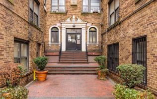 featured image of 624 W 176th St