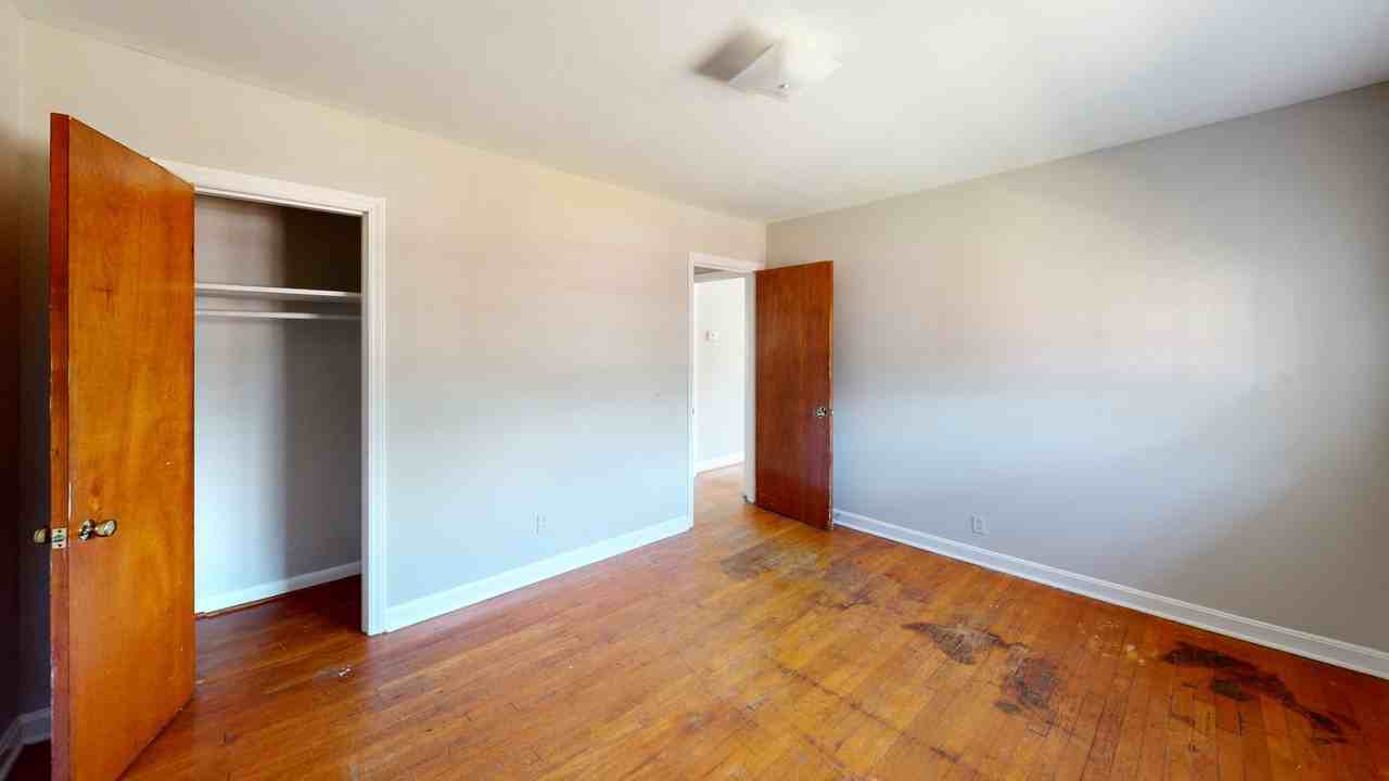 814 Wabash Ave - Photo 6 of 8