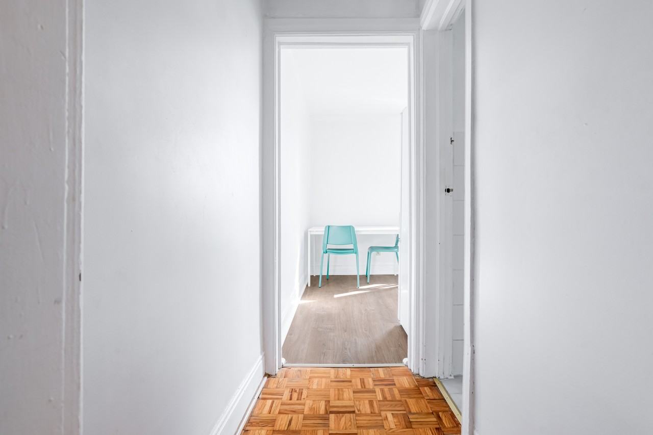 Ossington Ave & Davenport Rd #2nd - Photo 3 of 15