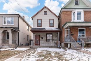 Ossington Ave & Davenport Rd #2nd - Photo 1 of 1