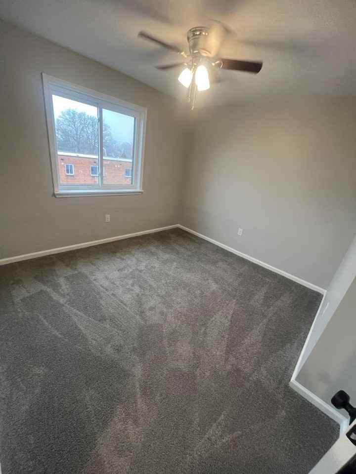 49 49 W. Diamond Ave - 49 W. Diamond Ave - 307 #307 - Photo 3 of 5