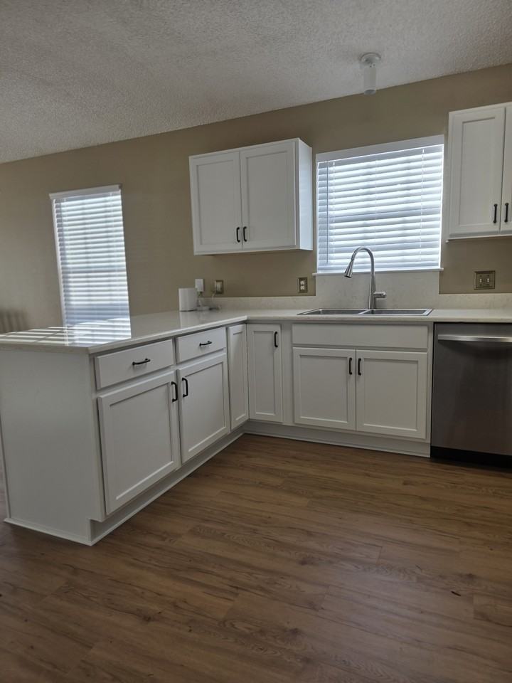 5577 Centerbrook Place - Photo 4 of 21