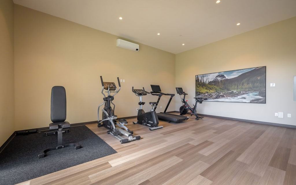 Crestwood - Photo 7 of 13