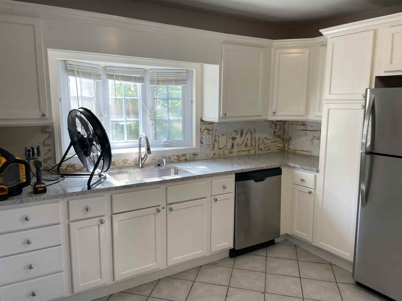 513 E 2nd St #1 - Photo 2 of 15