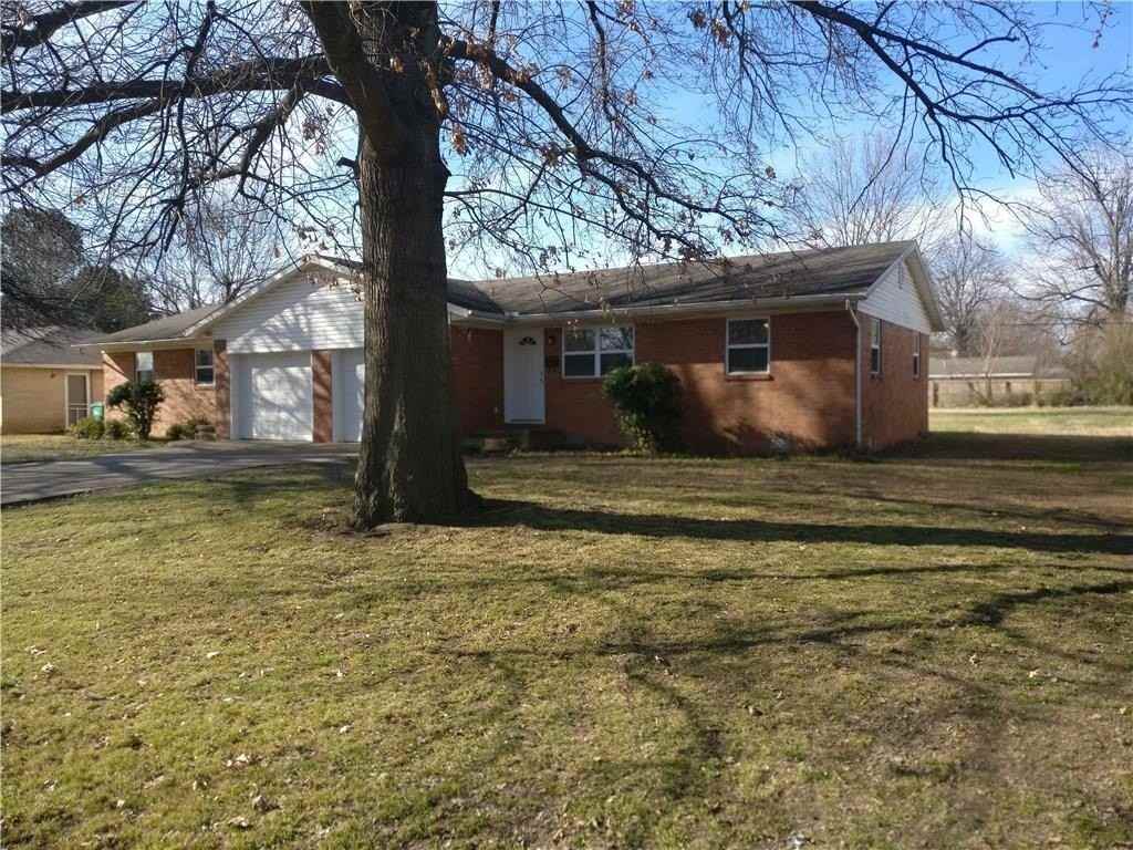 Westwood Ave - Photo 2 of 18