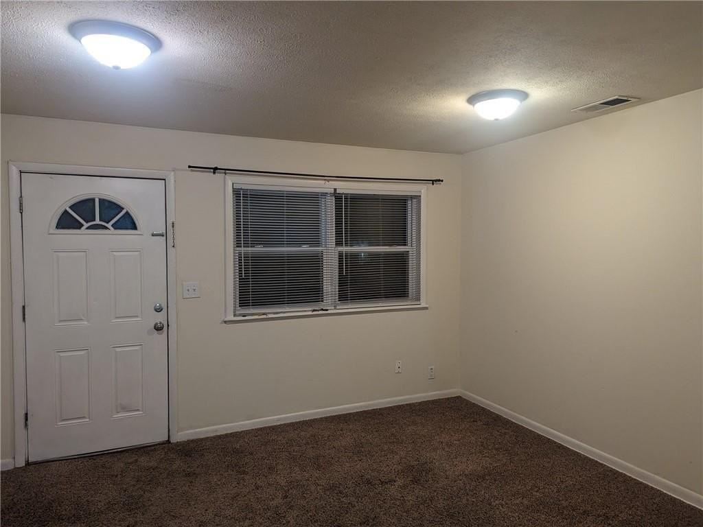 Westwood Ave - Photo 4 of 18