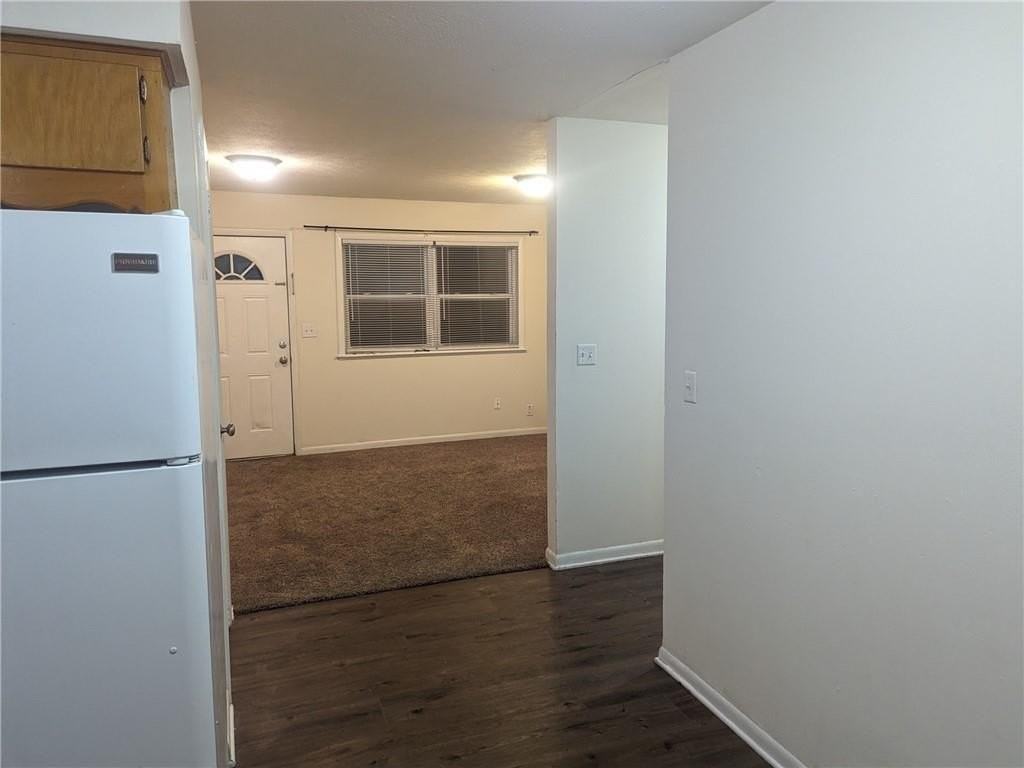 Westwood Ave - Photo 5 of 18