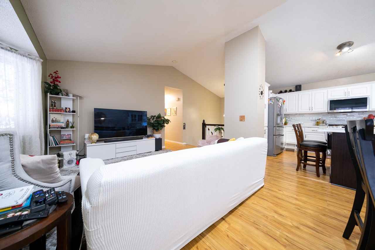 1574 Stephanie Cir #1 - Photo 7 of 30