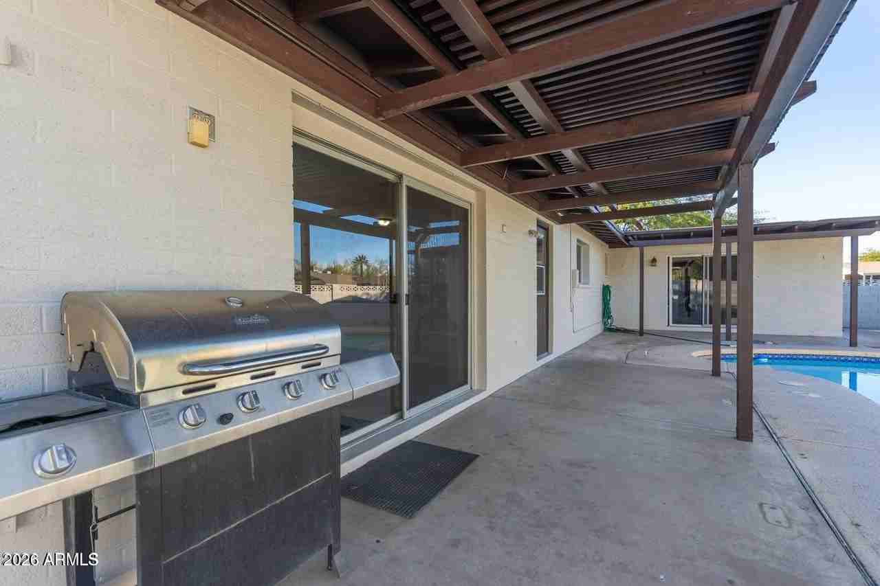 1874 E Geneva Dr - Photo 3 of 17