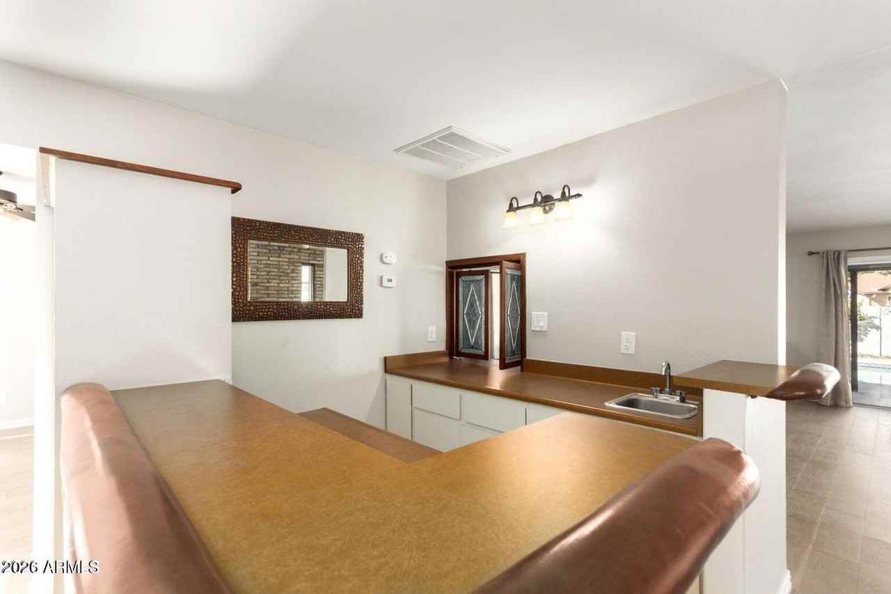 1874 E Geneva Dr - Photo 6 of 17