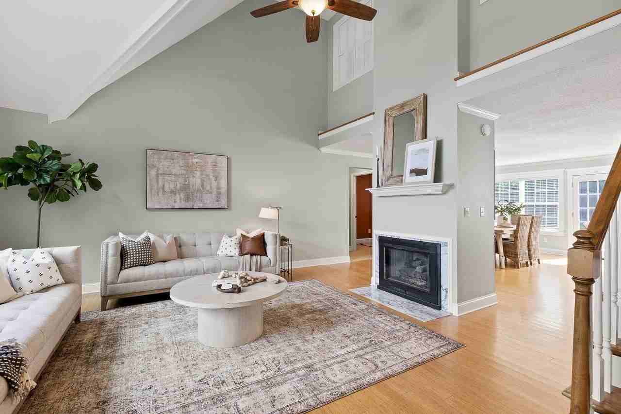 2124 Burnt Hickory Drive - Photo 3 of 25