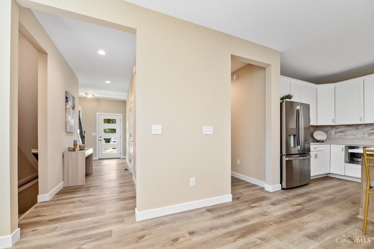 5312 Dora St - Photo 6 of 43