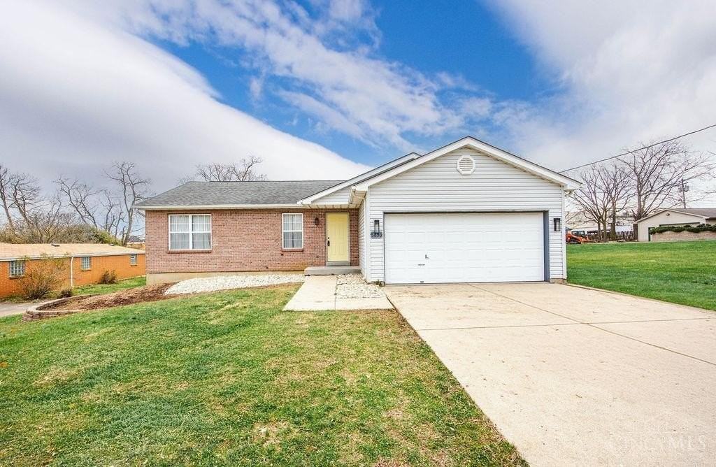 5890 Kay Dr - Photo 3 of 41