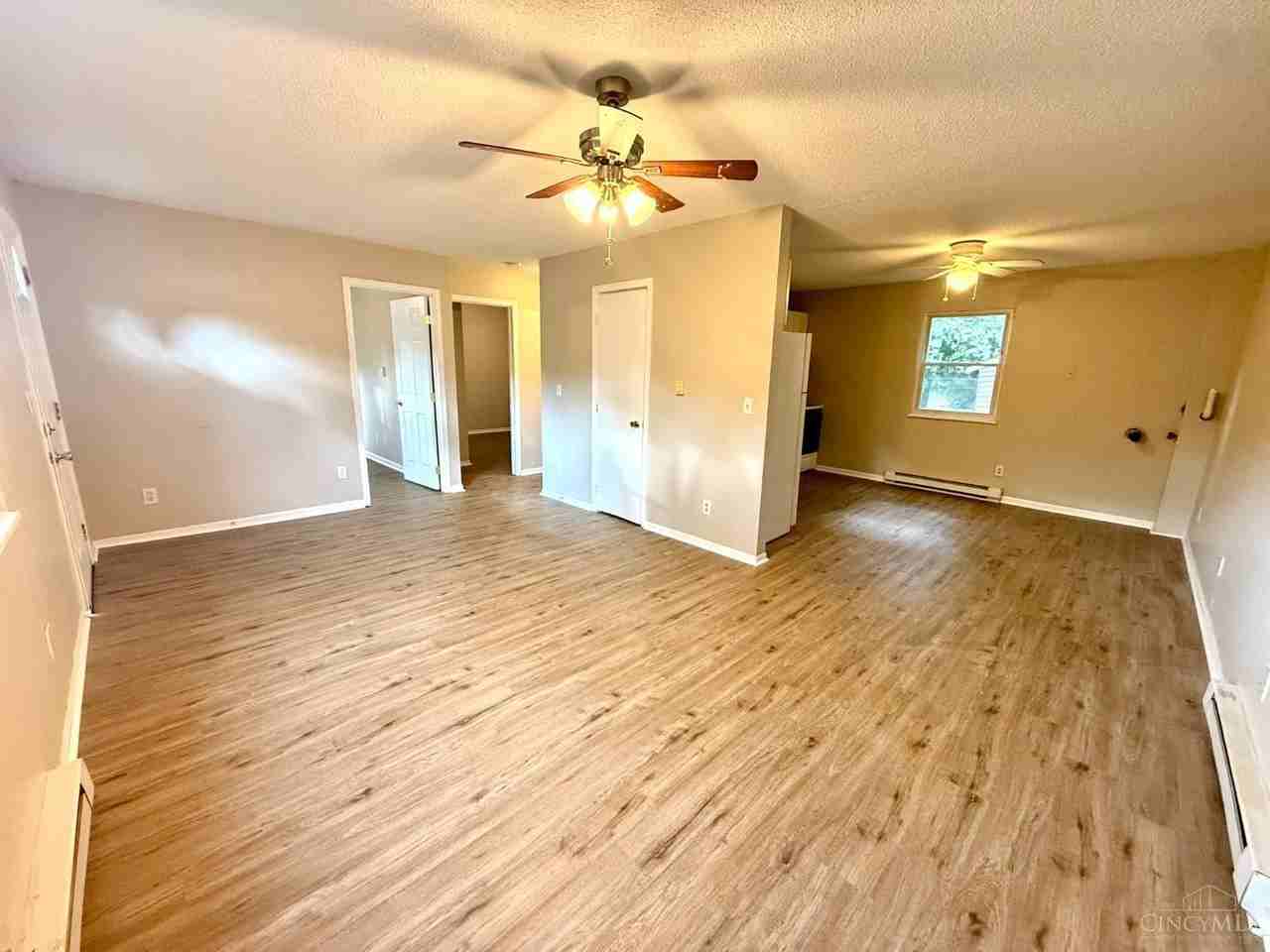 374 S Main St - Photo 2 of 8