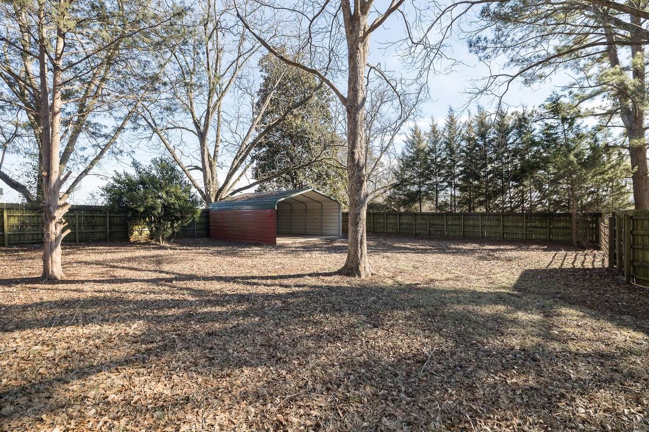 6301 High Shoals Rd - Photo 5 of 27