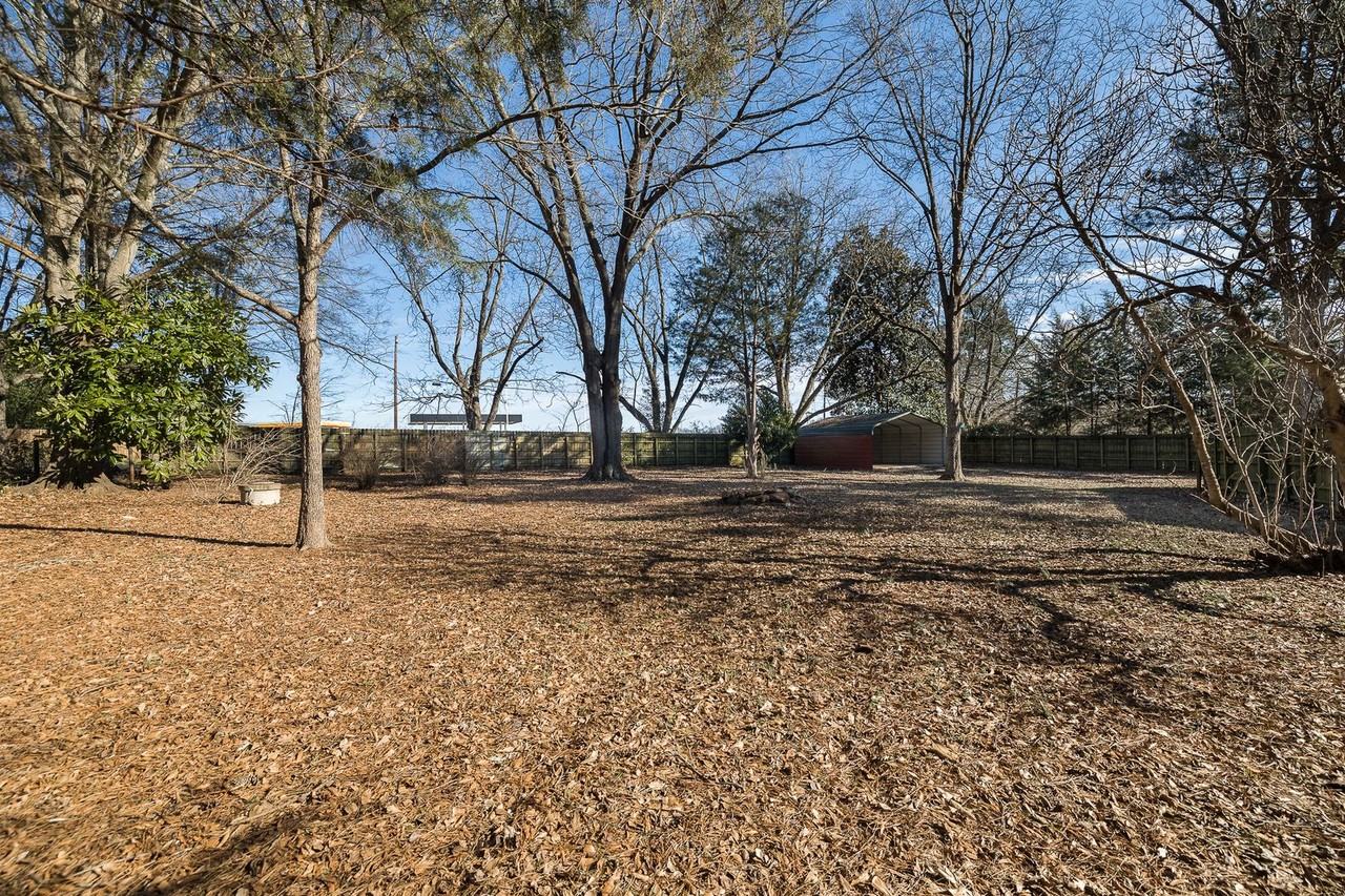 6301 High Shoals Rd - Photo 6 of 27