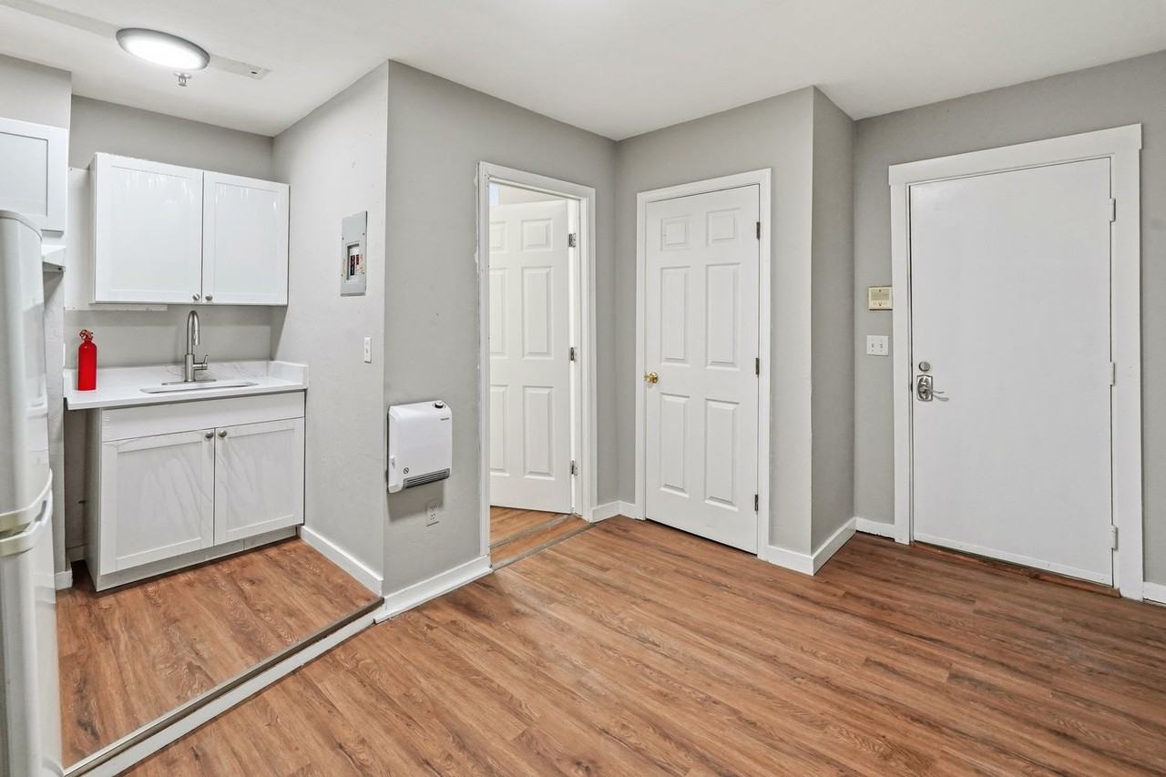 65 Main St - Photo 2 of 40