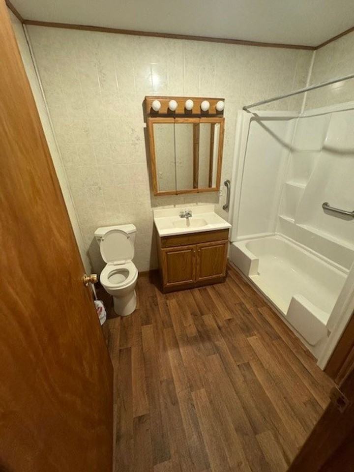 570 Slateford Rd - Photo 5 of 10