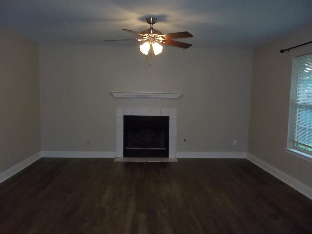 1008 Pin Oak Dr - Photo 6 of 17