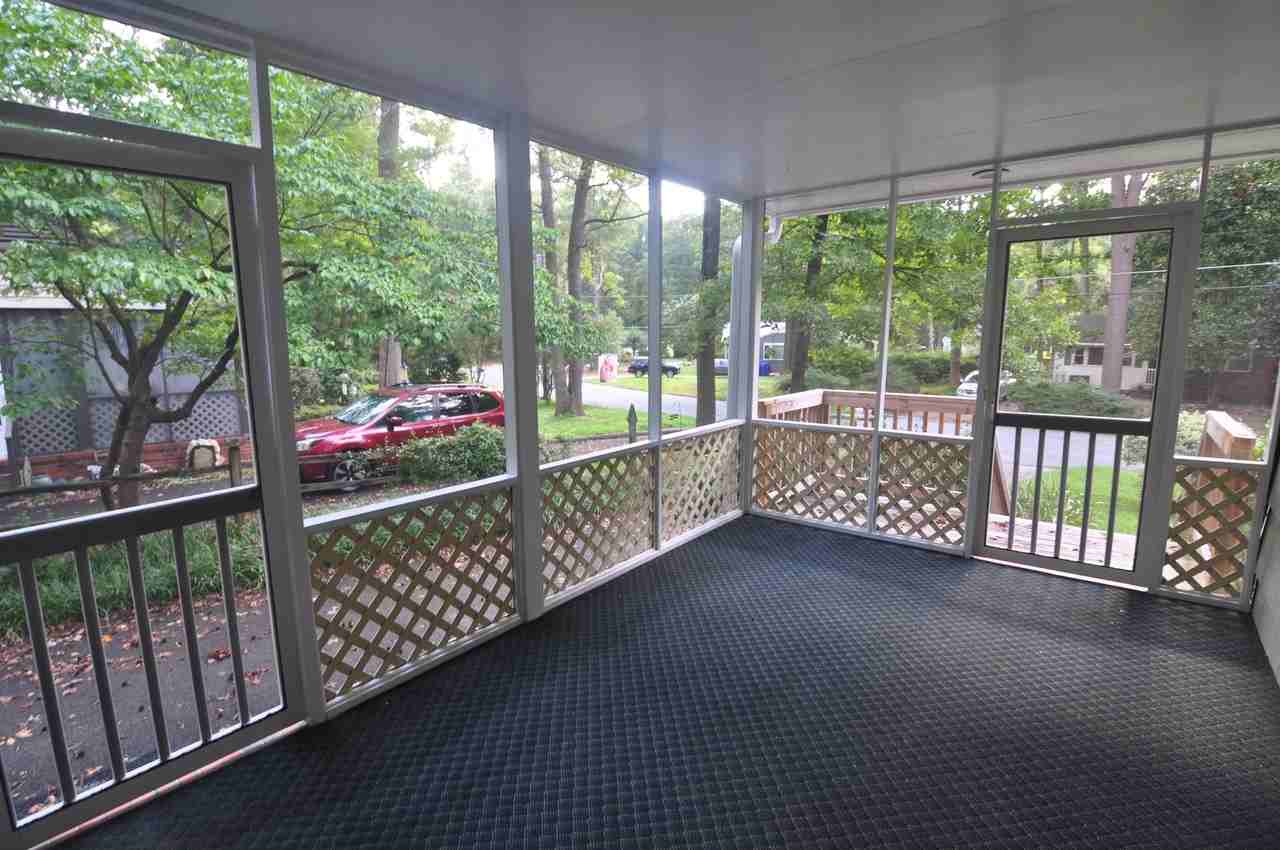 406 Hickory Dr - Photo 5 of 14