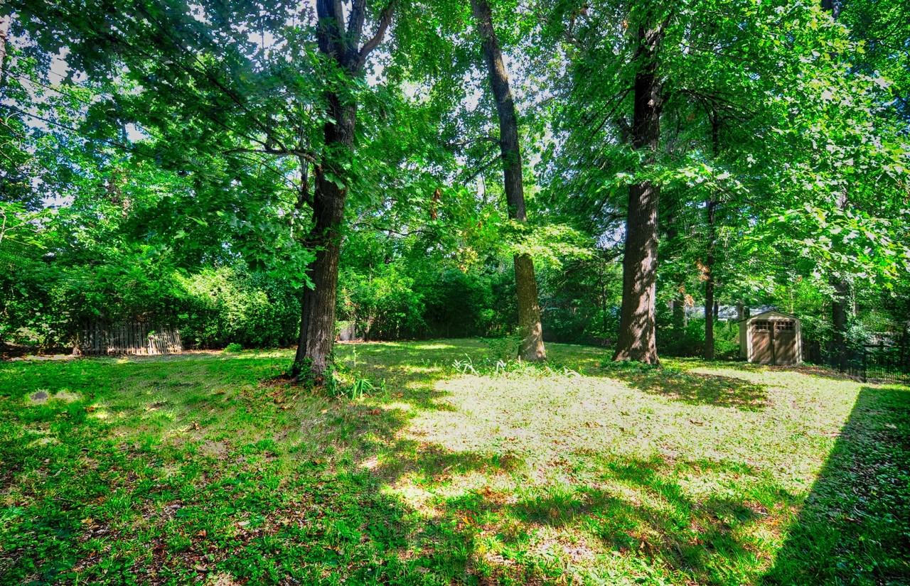 406 Hickory Dr - Photo 6 of 14