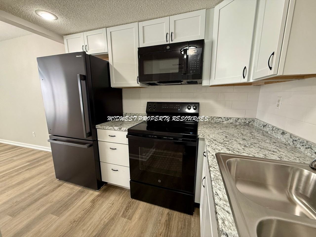 953 Nw Colbern Rd - Photo 7 of 14