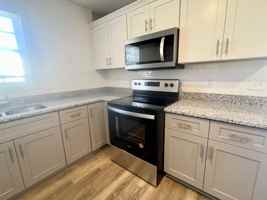 featured image of 317 E Gilbreath St