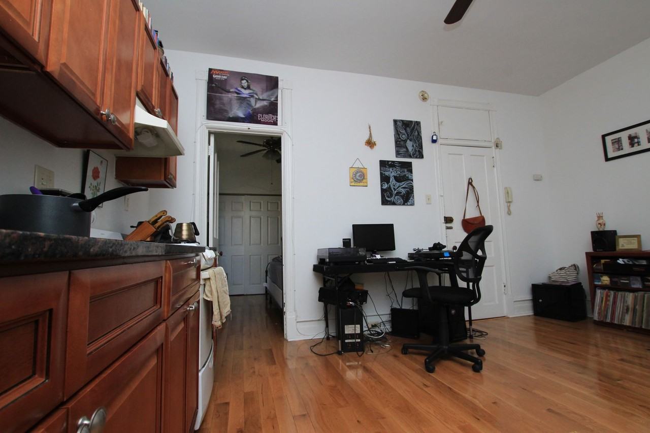 3716 Spring Garden St Apt 2f - Photo 4 of 11