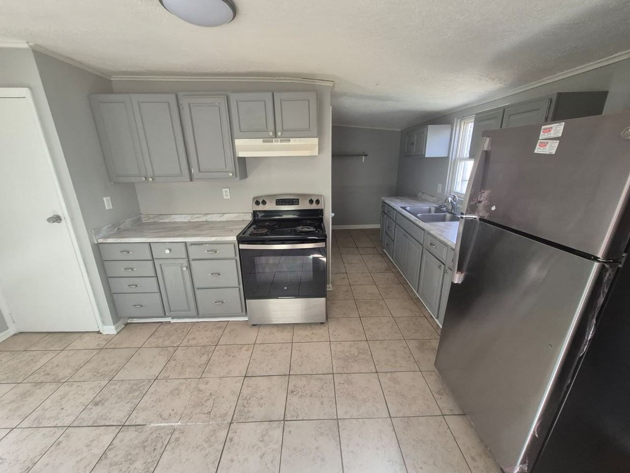 1512 Kavanaugh St - Photo 4 of 14